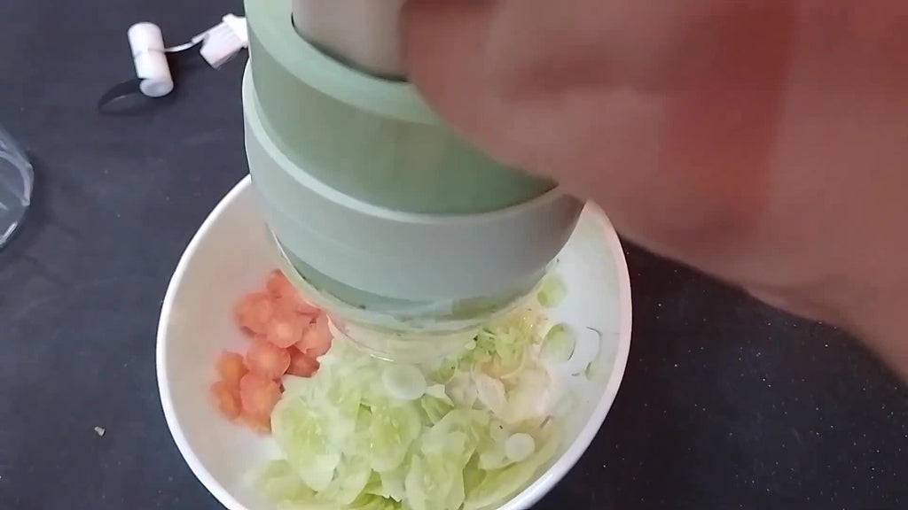 4-in-1 Portable Electric Vegetable Cutter